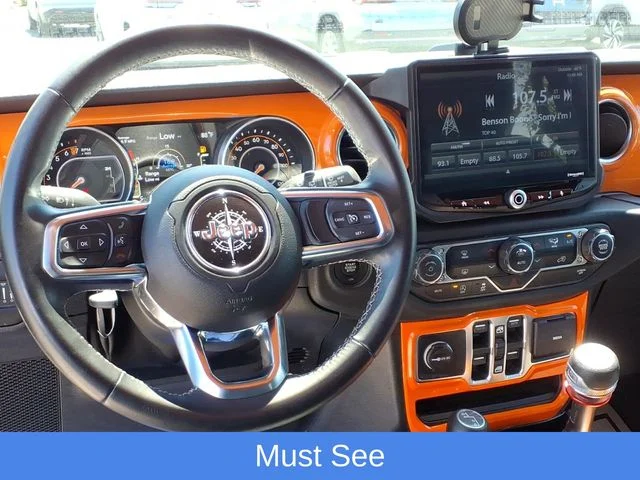 Used 2018 Gray Jeep Unlimited Sahara image 2