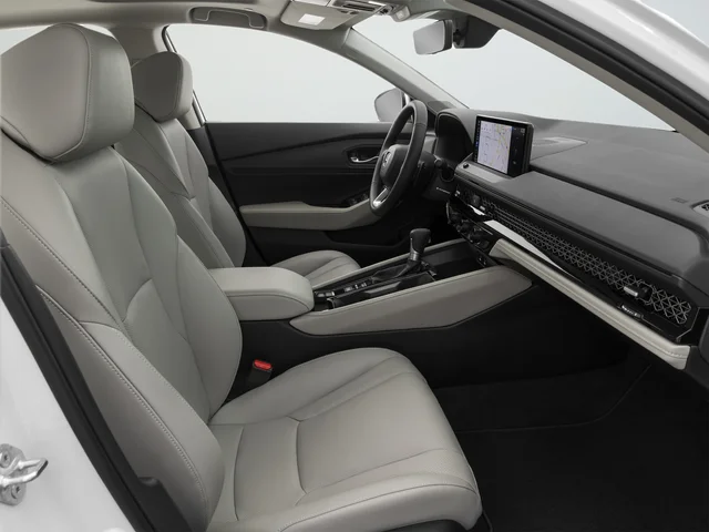Used 2023 White Honda Touring image 33