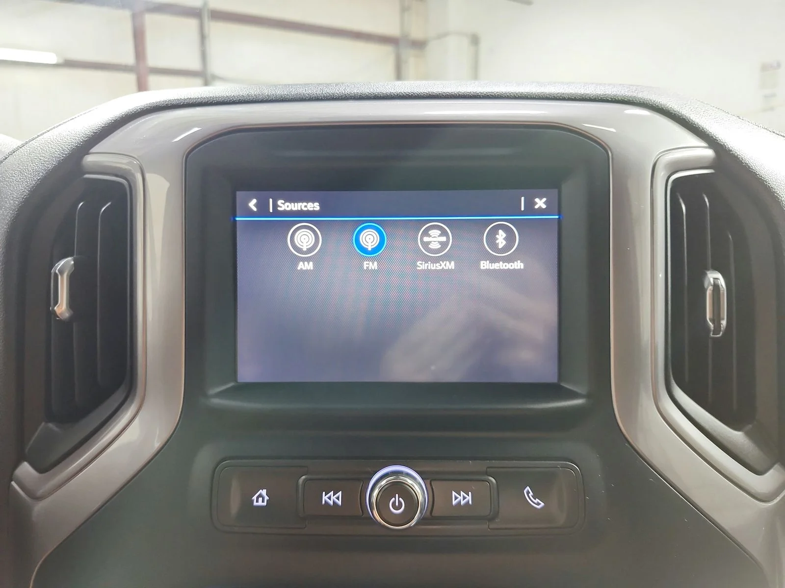 Used 2022 White Chevrolet Custom Trail Boss image 15