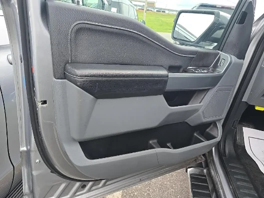 Used 2024 Silver Ford XLT image 15