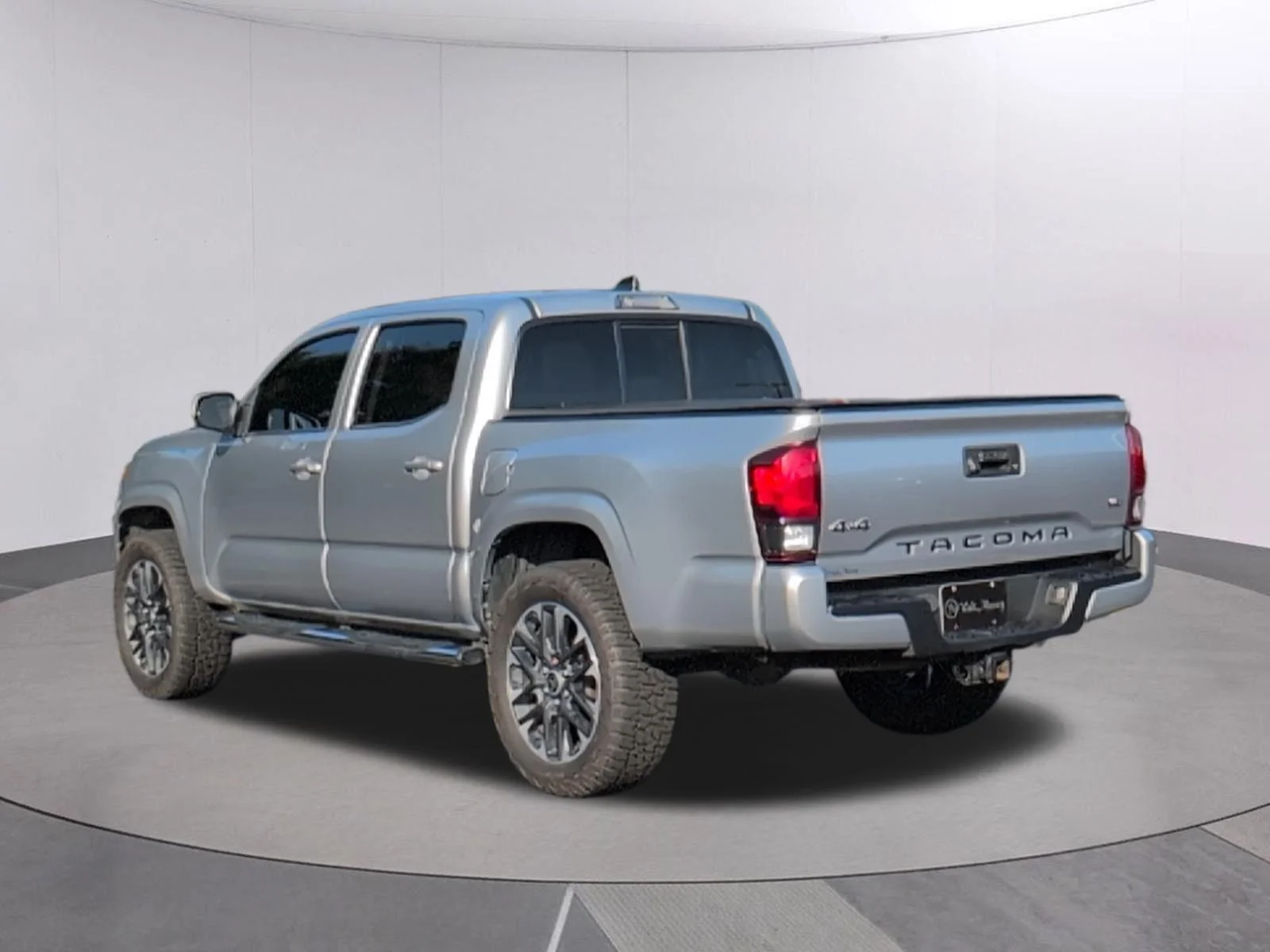Used 2022 Celestial Silver Metallic Toyota SR image 3