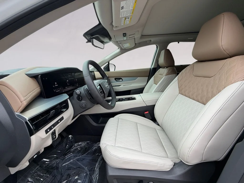 New 2026 White Nissan Platinum image 10