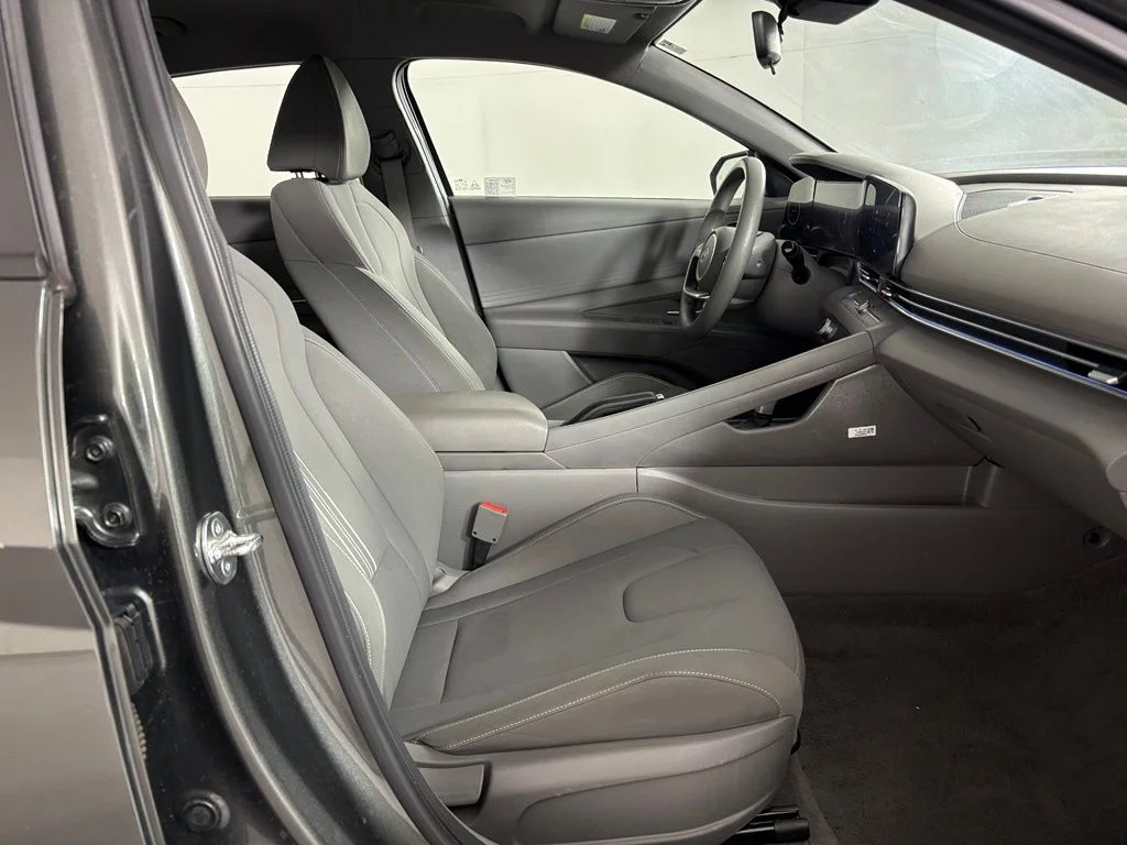 Used 2024 Gray Hyundai SEL image 42