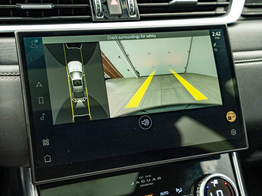 2024 Jaguar XF R-Dynamic SE - Photo 32