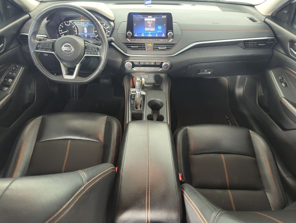 Used 2021 White Nissan 2.5 SR image 15