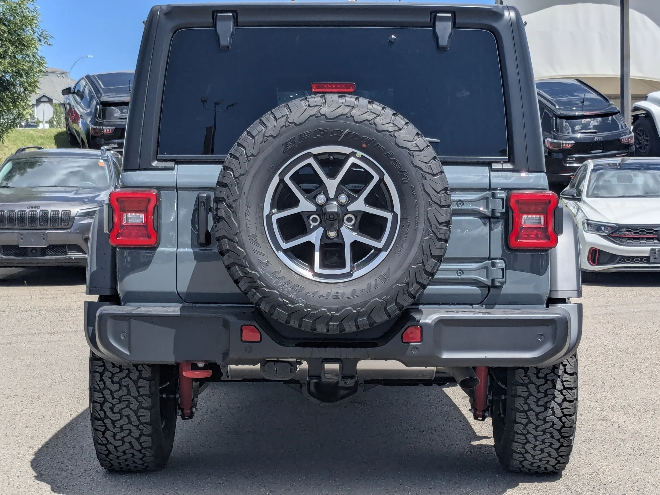 New 2026 Dark blue Jeep Rubicon - - 4x4 - 8-Spd Auto - Nappa Leather Seats - Black Freedom Top - Convenience Grp & More! image 8