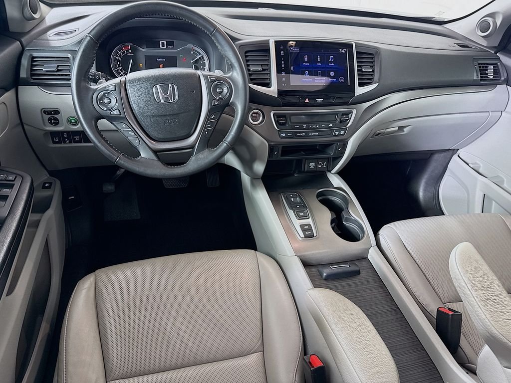 Used 2020 Modern Steel Metallic Honda RTL image 22