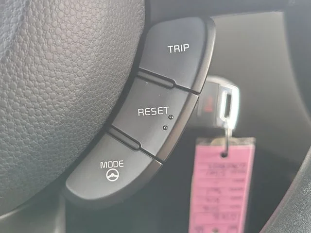 Used 2016 Silver Kia Base image 22