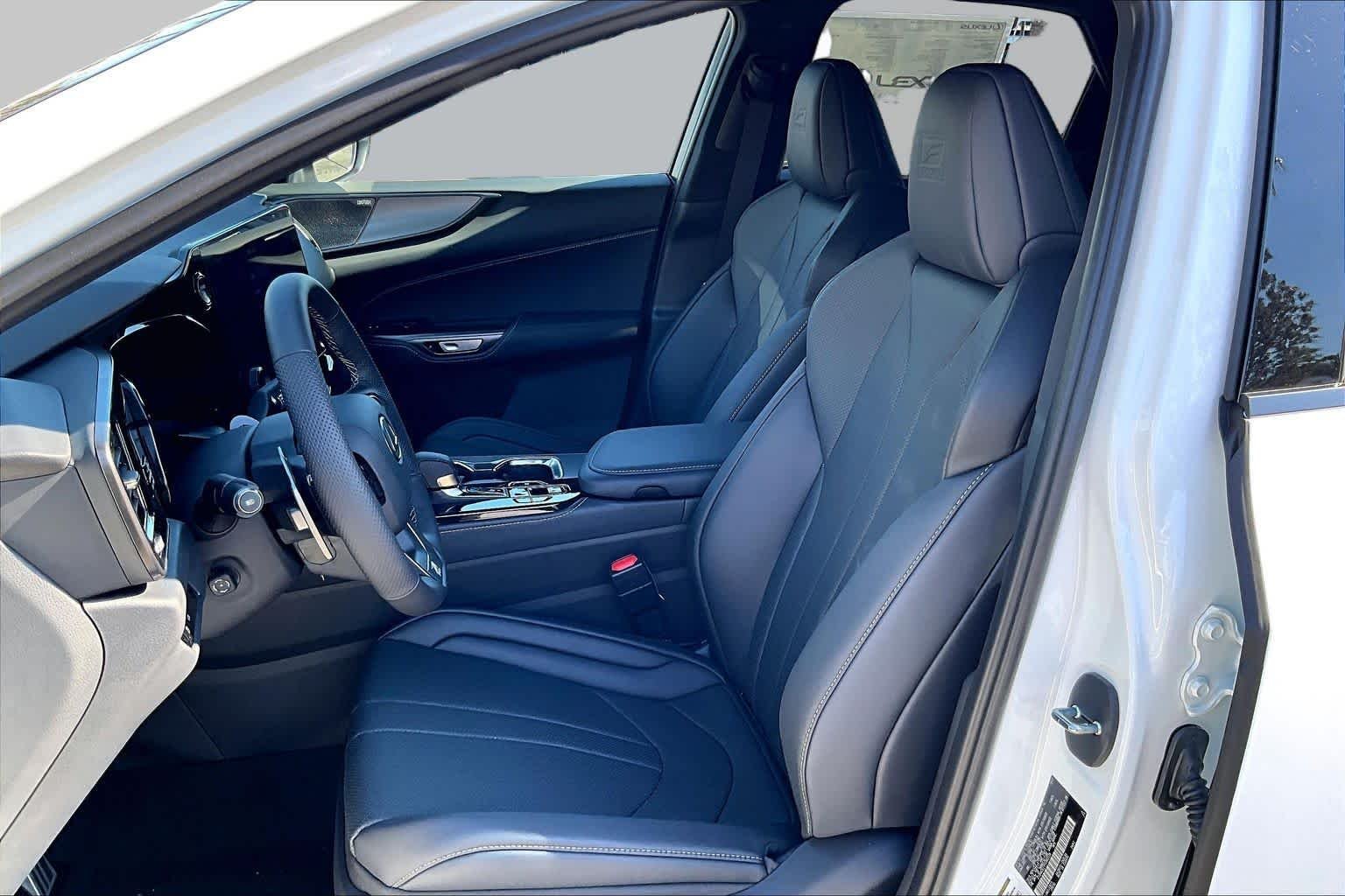 New 2026 Ultra White Lexus F SPORT HANDLING AWD image 18
