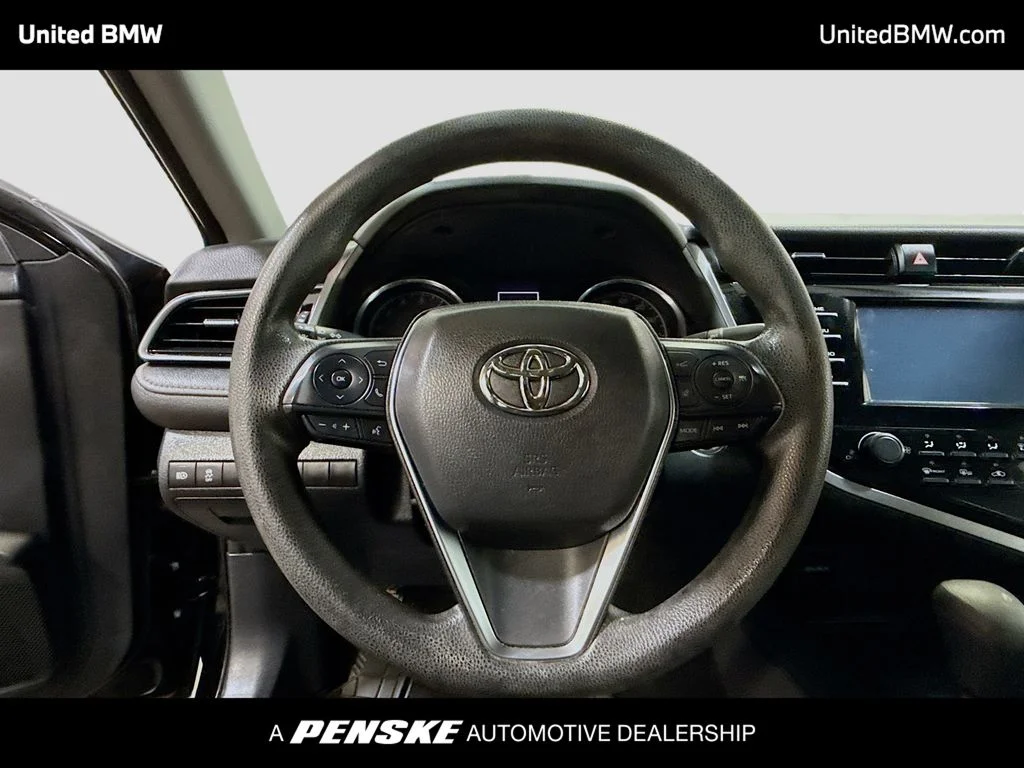 2019 Toyota Camry LE - Photo 6