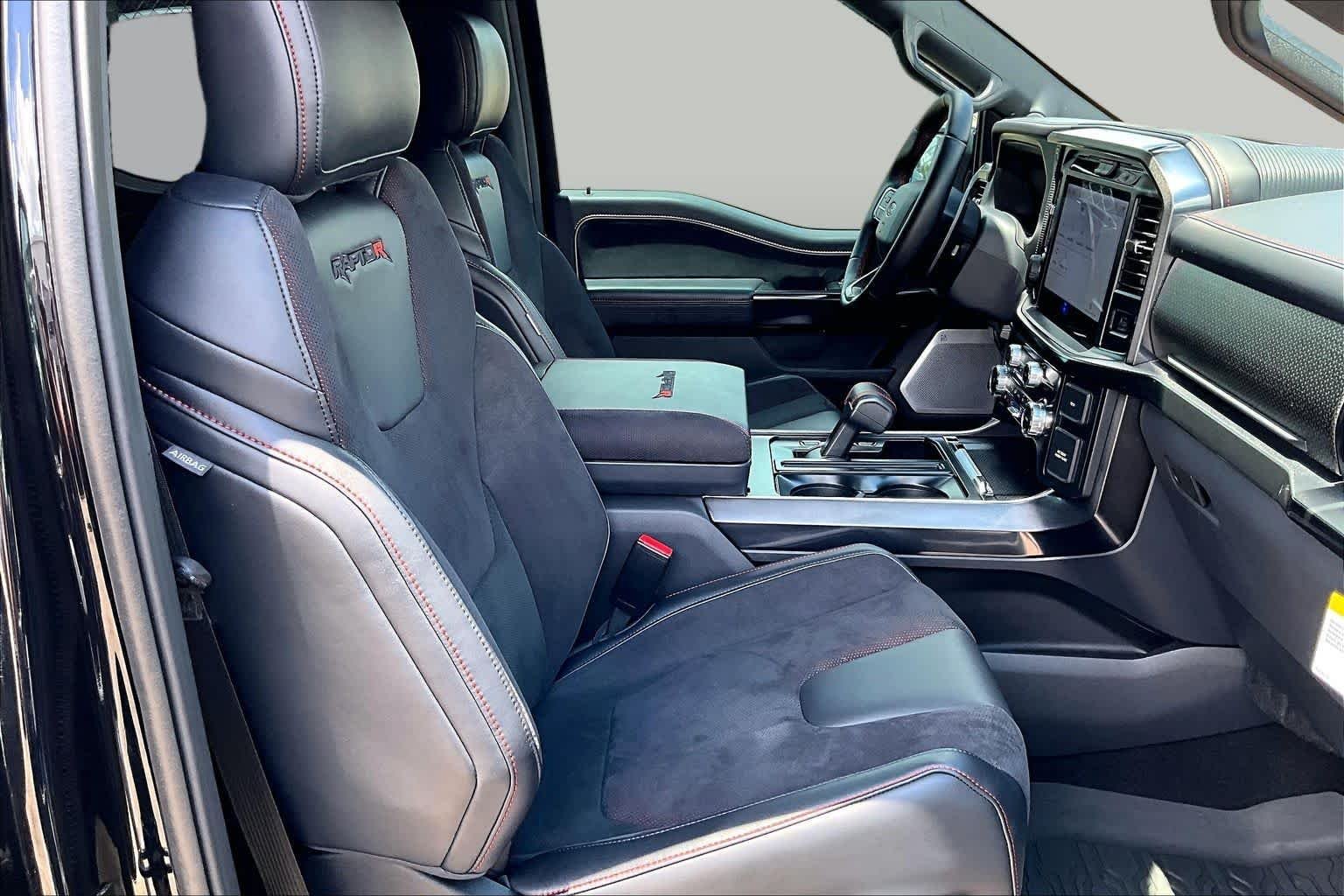 Used 2025 Agate Black Metallic Ford Raptor image 9