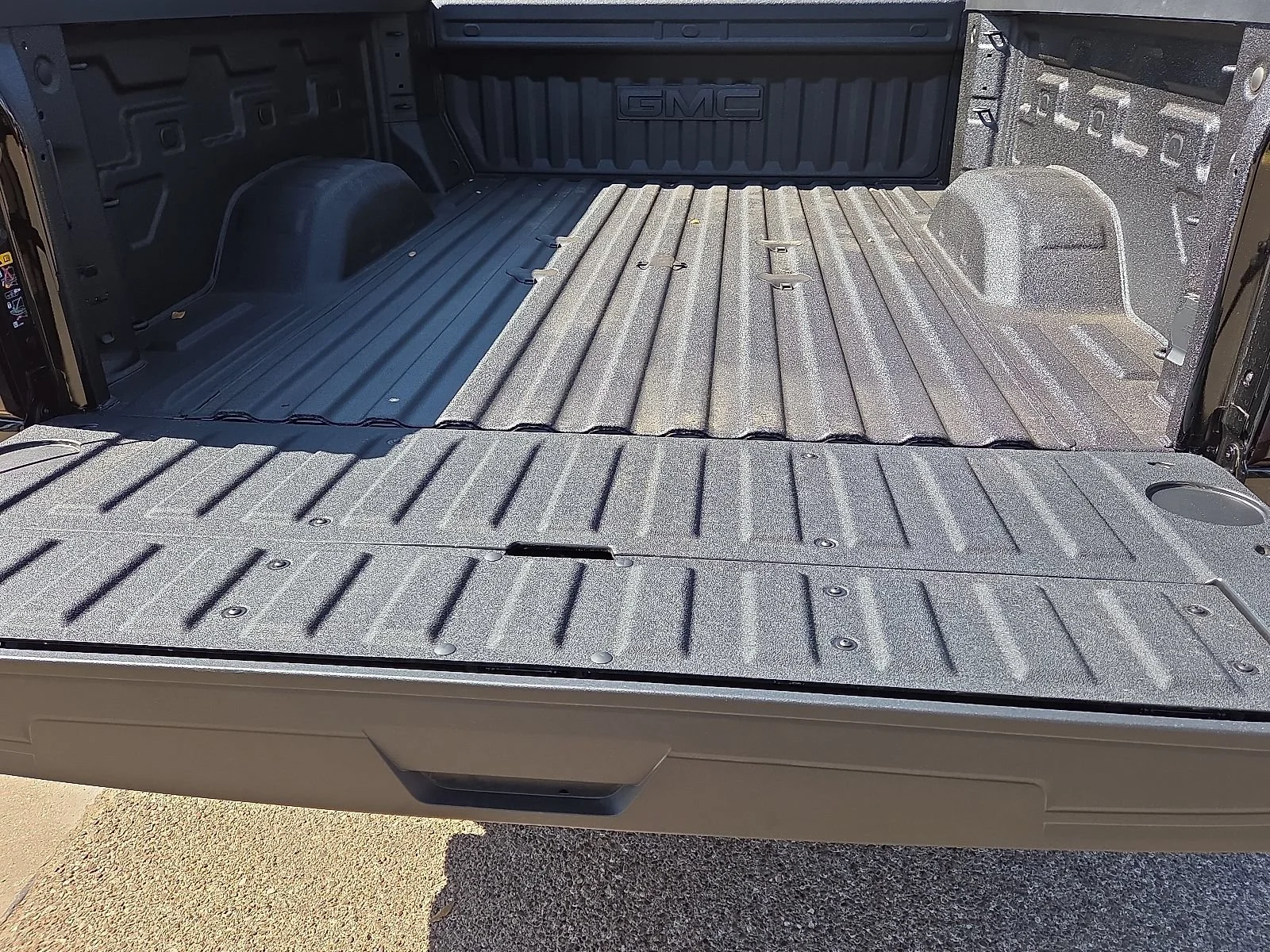 New 2026 Onyx Black GMC Denali Ultimate image 9