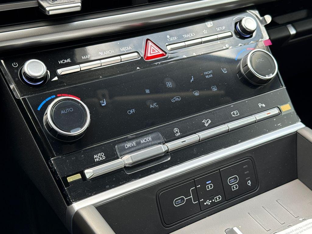 New 2026 Black Hyundai SEL FWD image 26