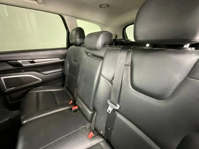 Used 2022 Black Kia LX image 8