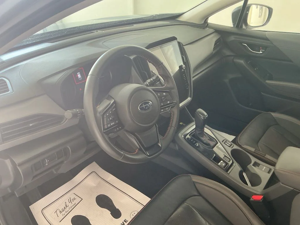 Used 2024 Ice Silver Metallic Subaru Limited image 11