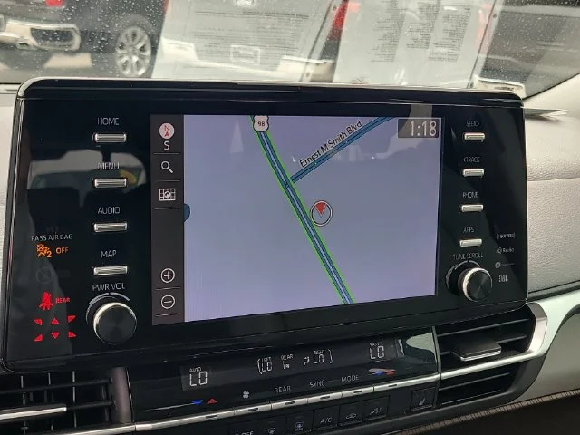 Certified Used 2021  Toyota XLE image 26