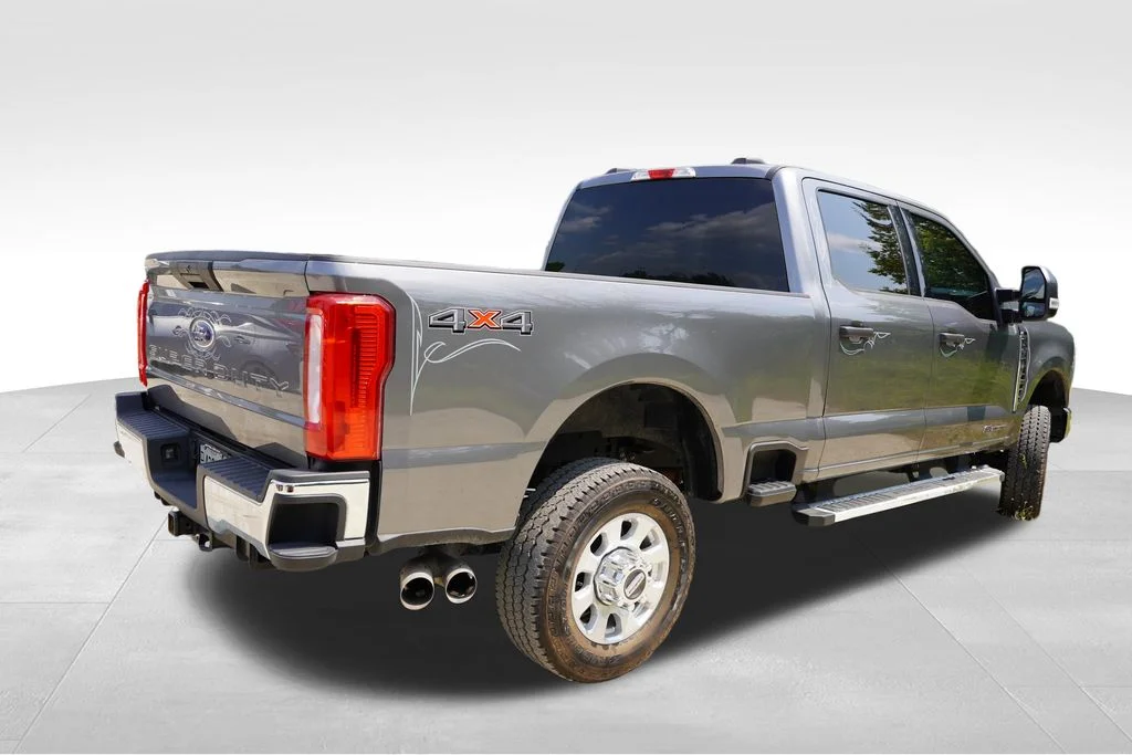 Used 2024 Carbonized Gray Metallic Ford XLT image 3