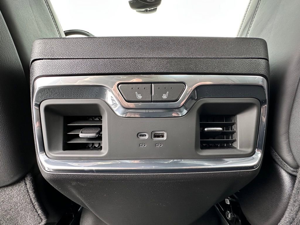 New 2026 Glacier White Tricoat GMC Denali Ultimate image 23