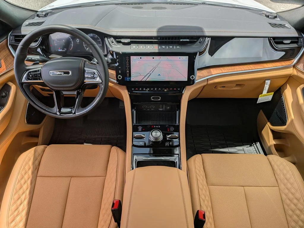 New 2026 White Jeep Summit image 29