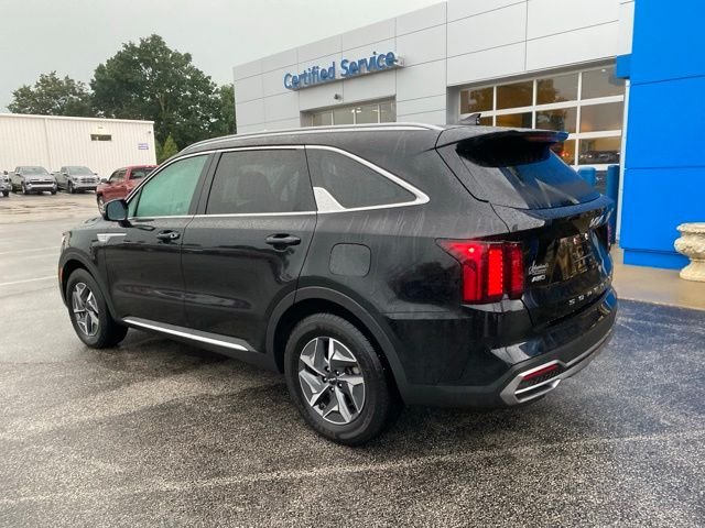 Used 2022 Black Kia S image 3