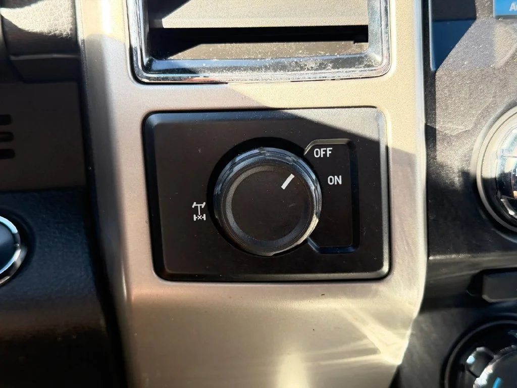 Used 2018 Blue Ford Lariat image 24
