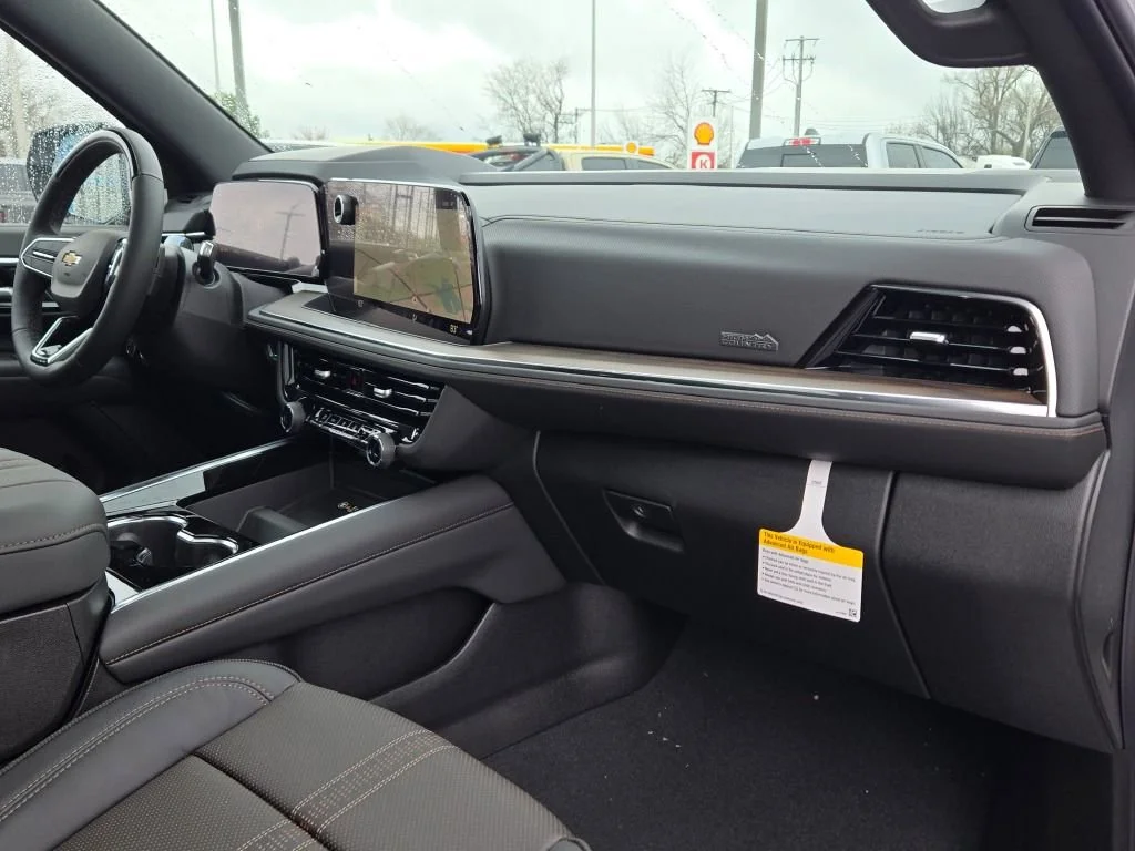 2026 Chevrolet Suburban High Country - Photo 7