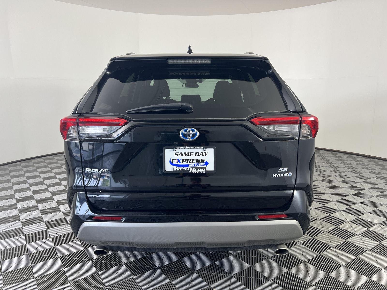 Used 2022 Midnight Black Metallic Toyota Hybrid SE image 4