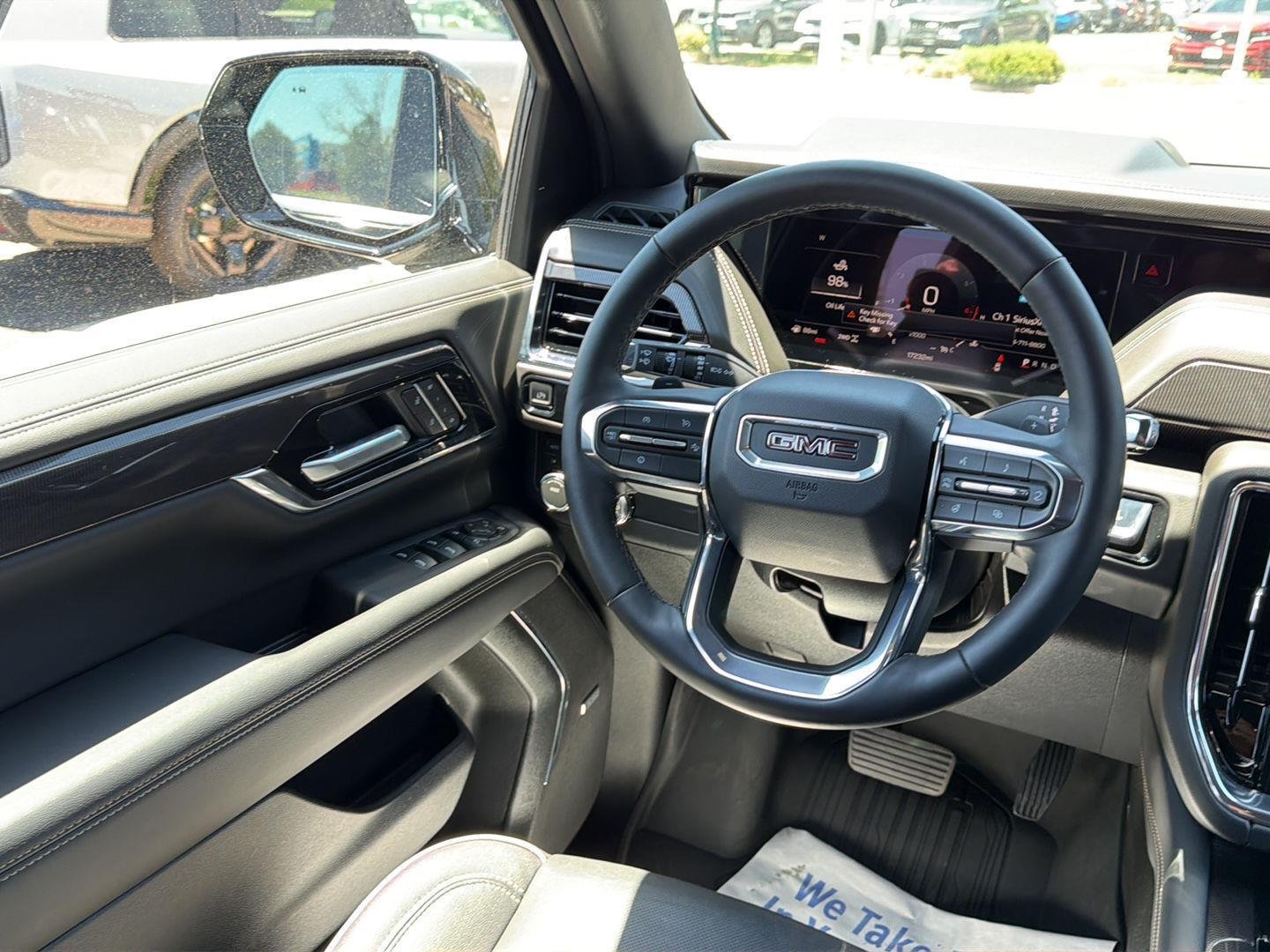 Used 2026 Onyx Black GMC Elevation image 24