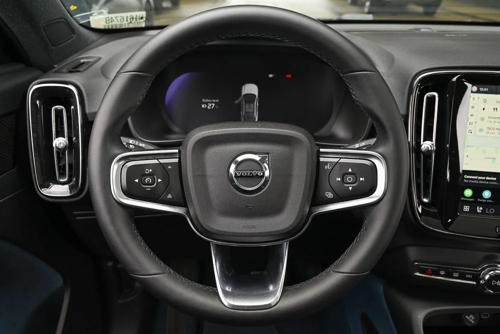 Used 2023 Gray Volvo Ultimate image 20