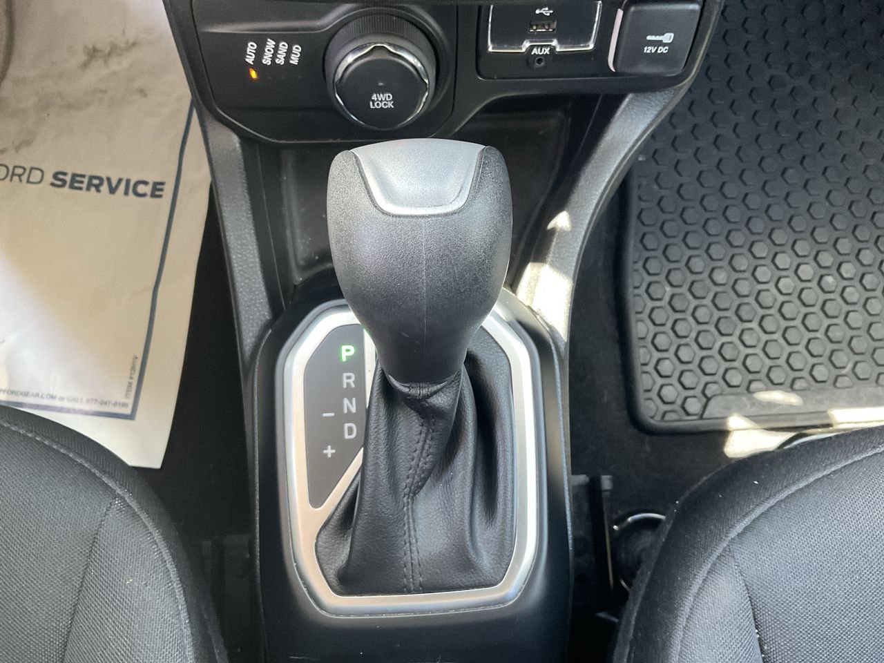 Used 2019 BLUE Jeep Latitude image 18