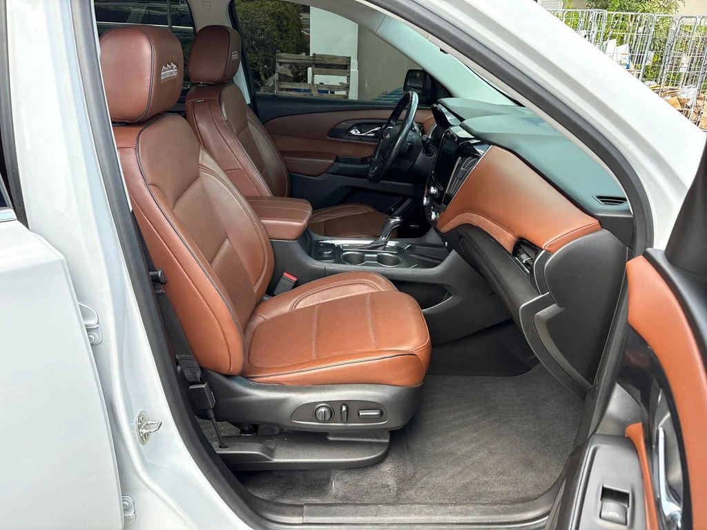 Certified Used 2020 White Chevrolet High Country image 6