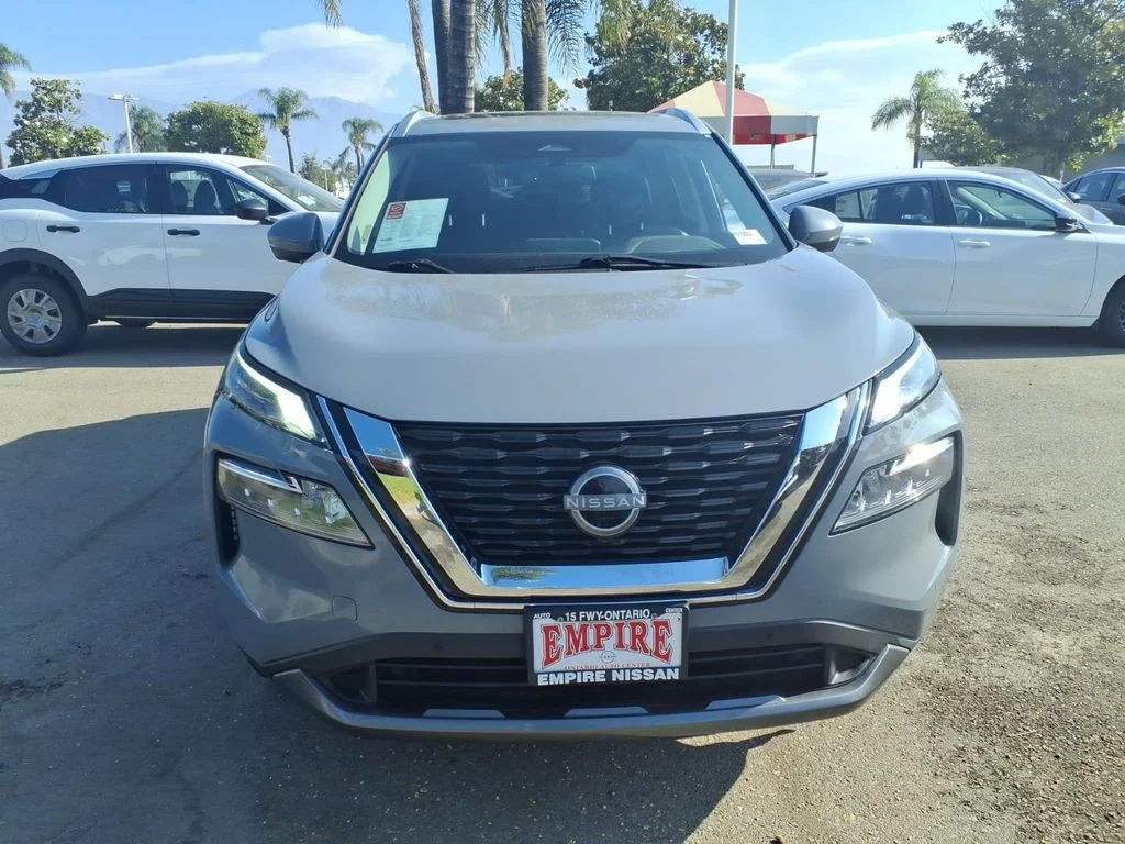 Certified Used 2023 Gray Nissan SL image 4
