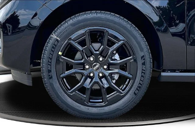 New 2027 Agate Black Metallic Ford MAX Platinum image 14