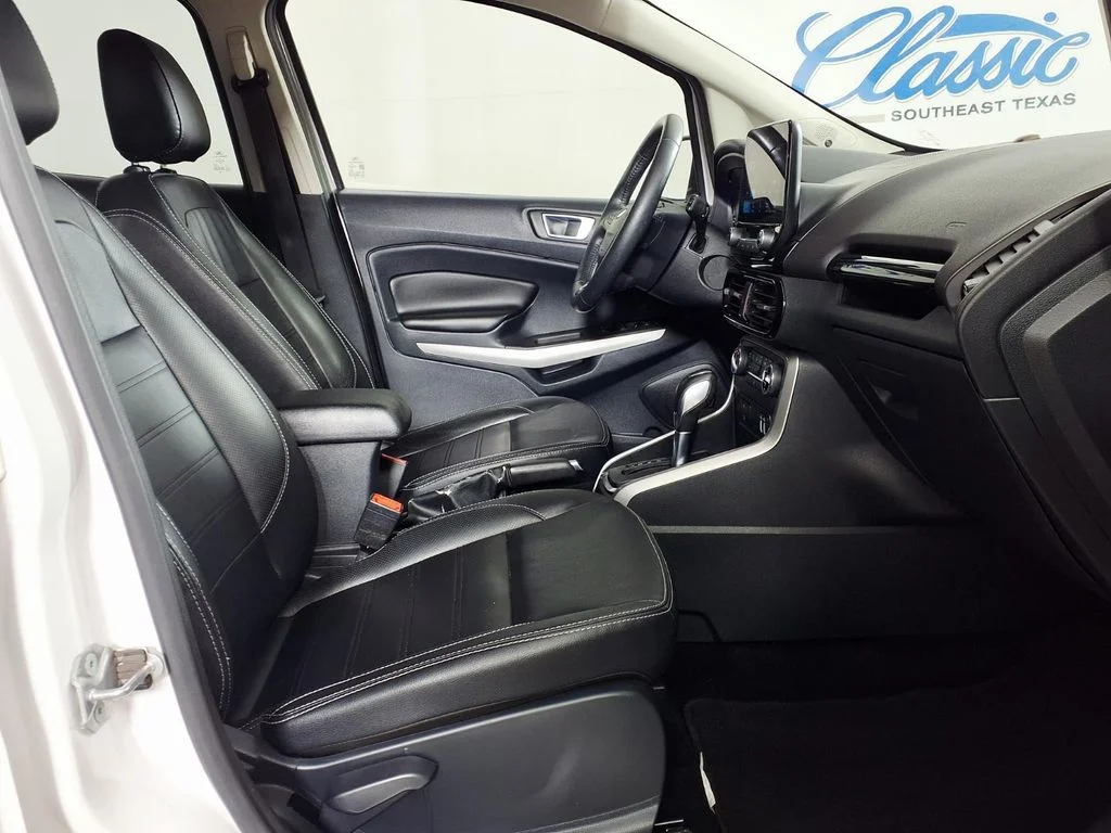 Used 2019 White Ford Titanium image 11