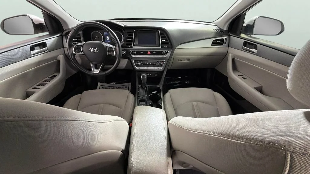 Used 2018 White Hyundai SEL image 31