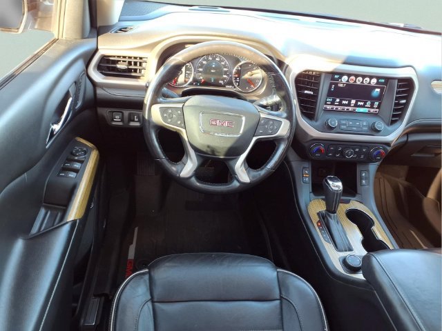 Used 2017 EBONY TWILIGHT METALLIC GMC Denali image 4