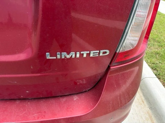 Used 2011 Red Ford Limited image 5