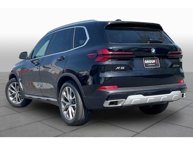 New 2026 Black Sapphire Metallic BMW xDrive40i image 12
