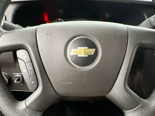 2025 Chevrolet Express Passenger LT - Photo 28
