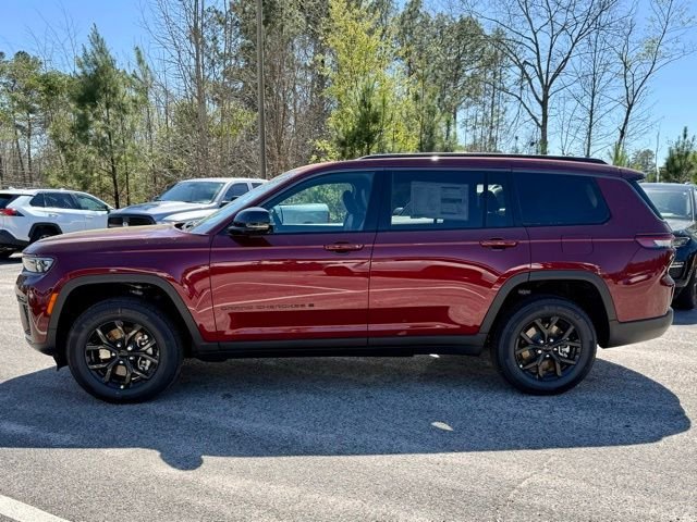 New 2026 Velvet Red Pearl-Coat Exterior Paint Jeep Laredo image 7
