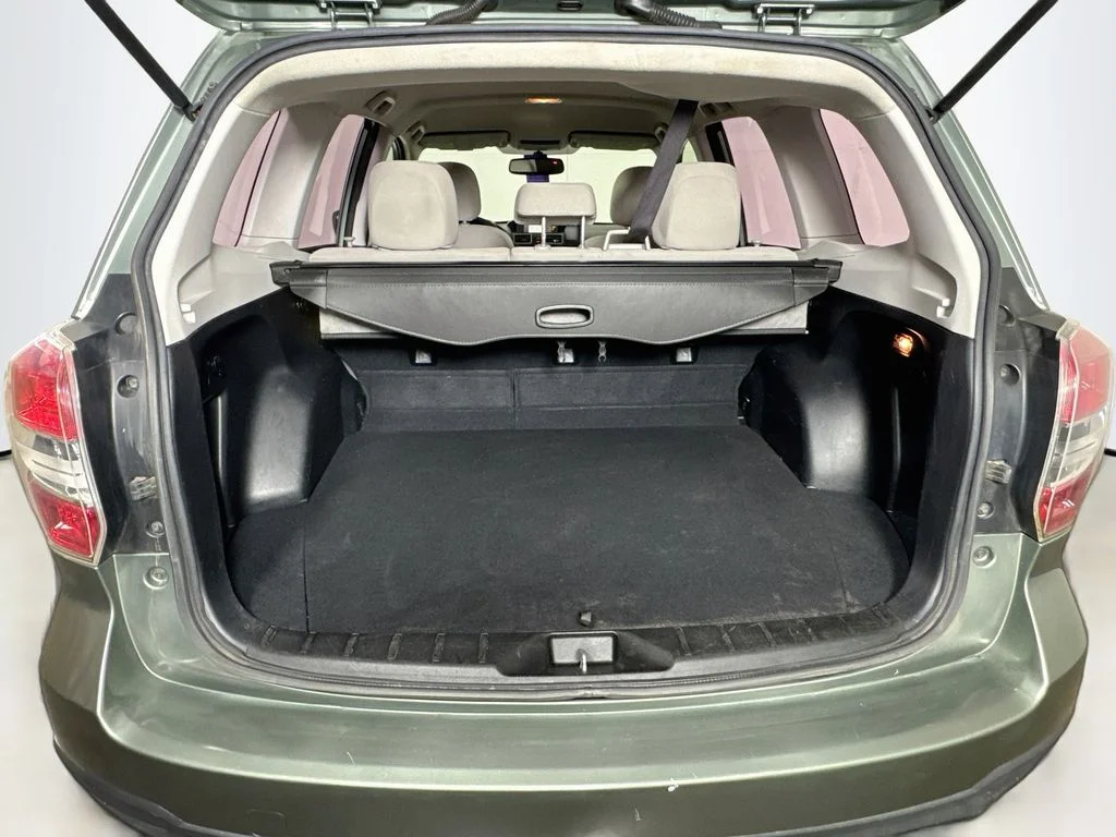 Used 2016 Green Subaru 2.5i image 29