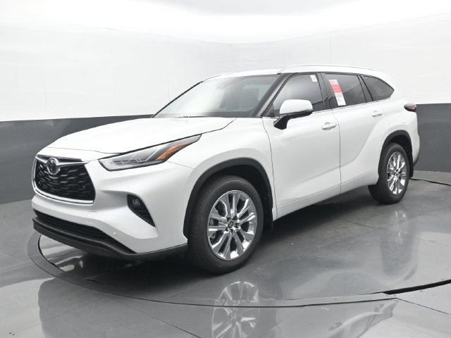 New 2026 Wind Chill Pearl Toyota Limited image 24