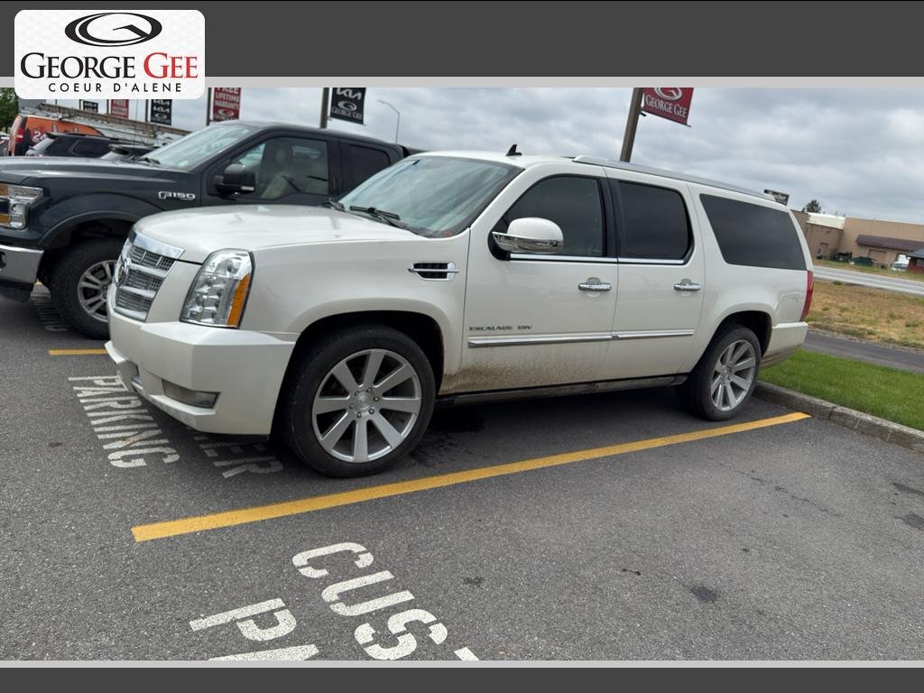 2014 Cadillac Escalade ESV AWD's photo