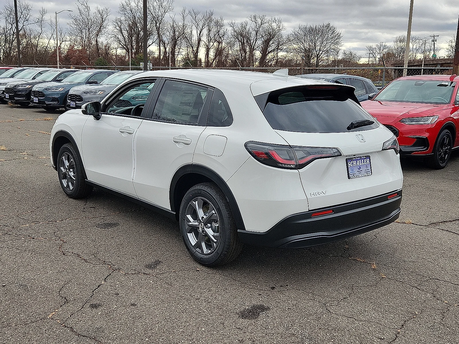 New 2027 Platinum White Pearl Honda LX AWD image 3