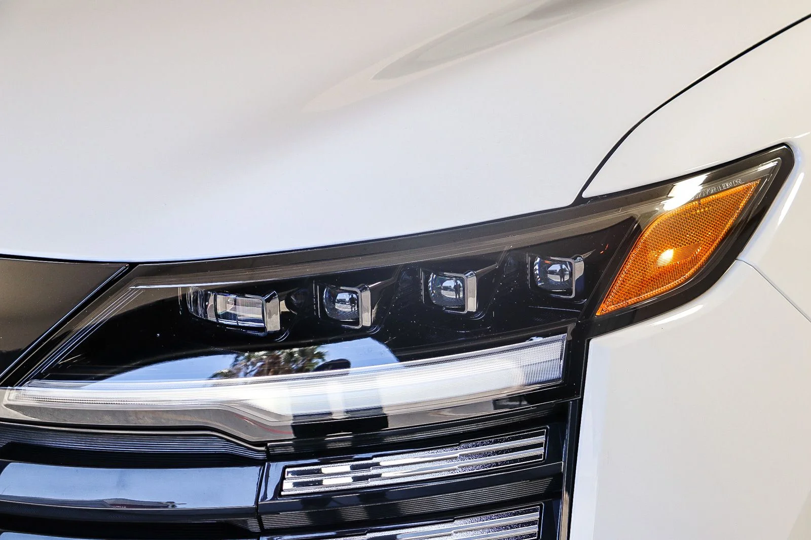 Used 2026 White Nissan SV image 4