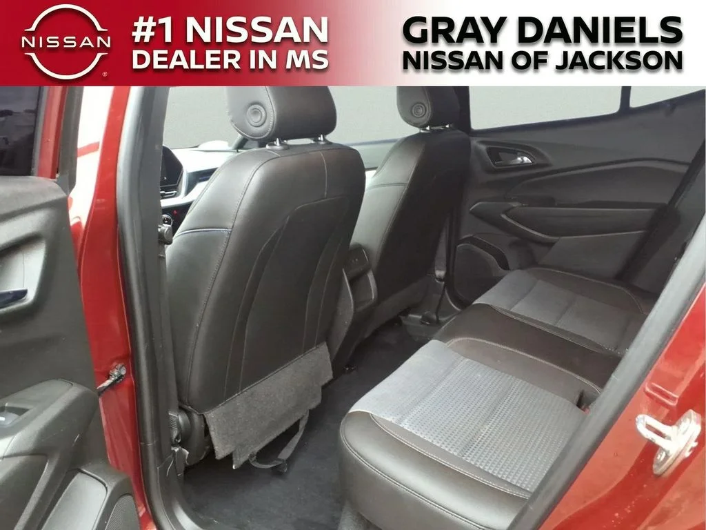 Used 2024 Red Chevrolet LT image 27
