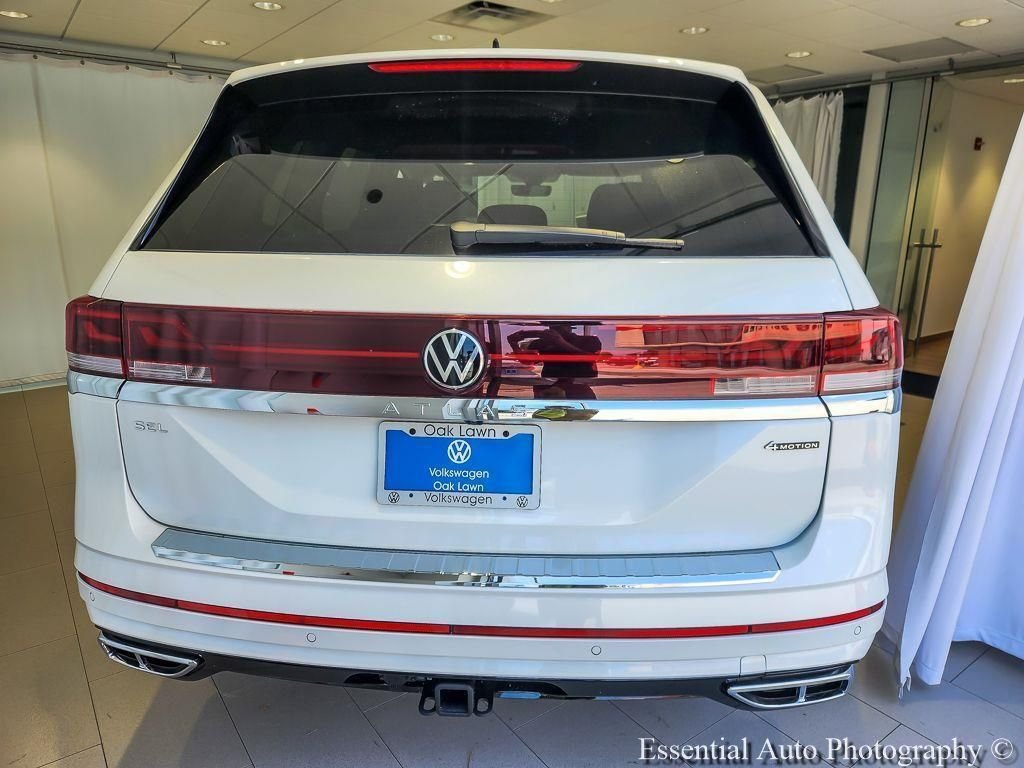 New 2026 Opal White Pearl Volkswagen 2.0T SEL Premium R-Line image 4