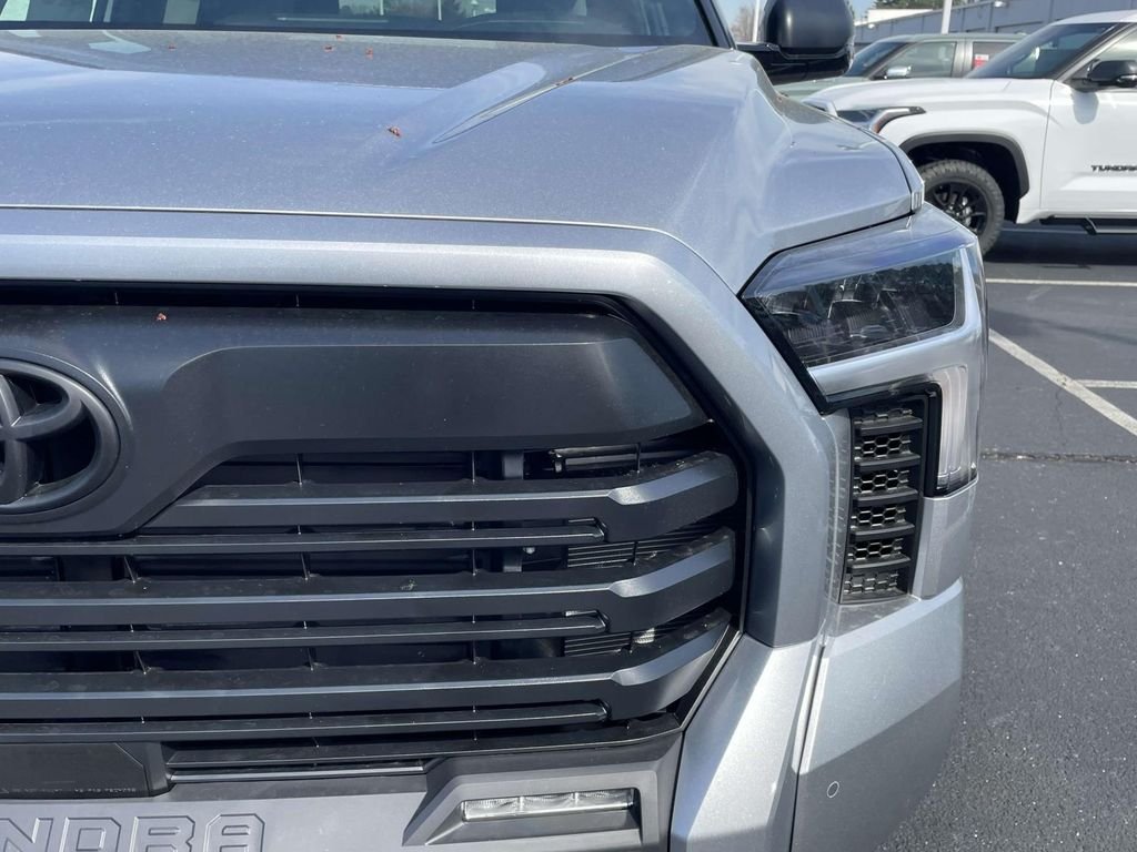 2025 Toyota Tundra SR5 - Photo 6