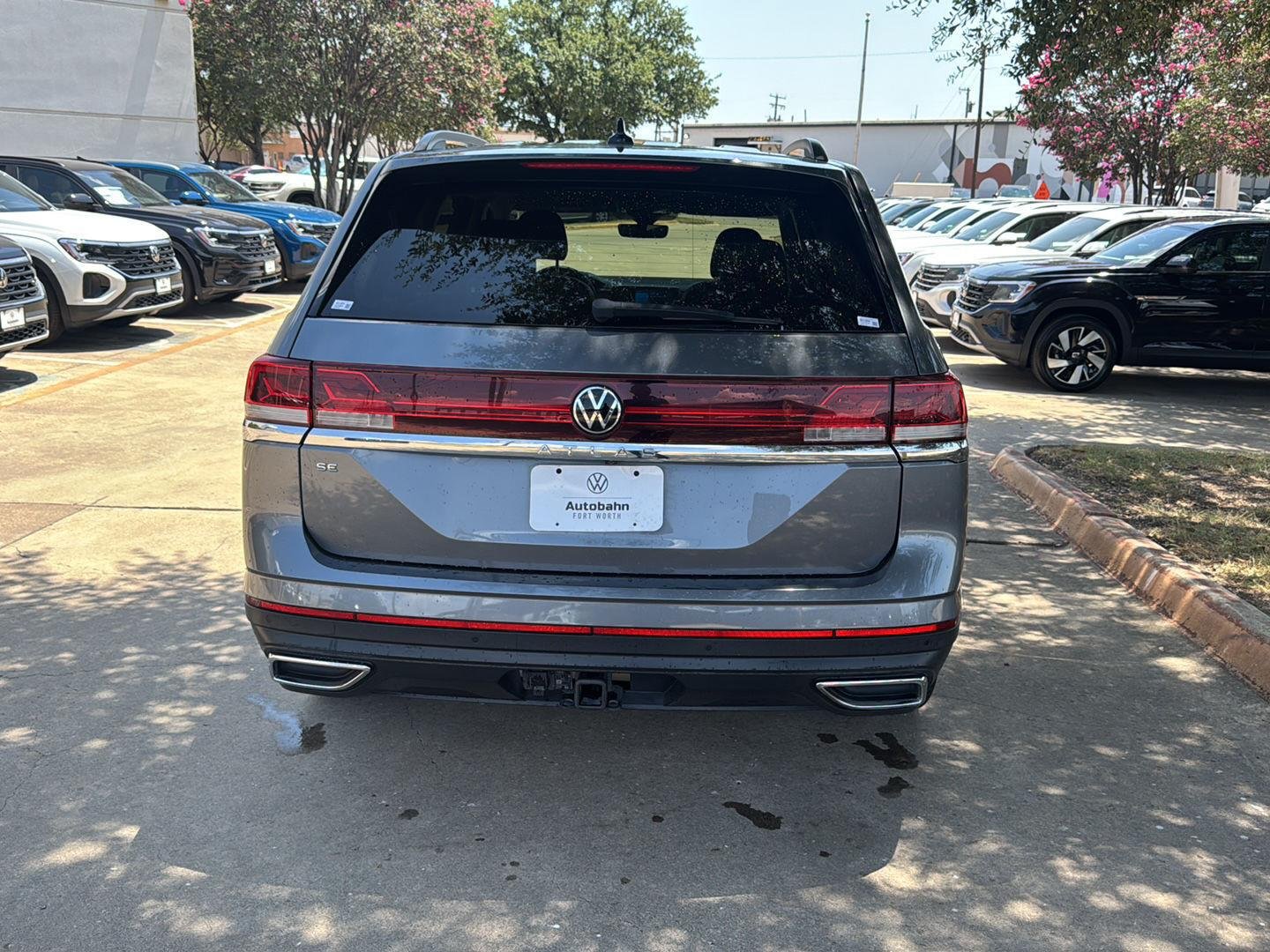 Used 2024 Platinum Gray Metallic Volkswagen 2.0T SE w/Technology image 6