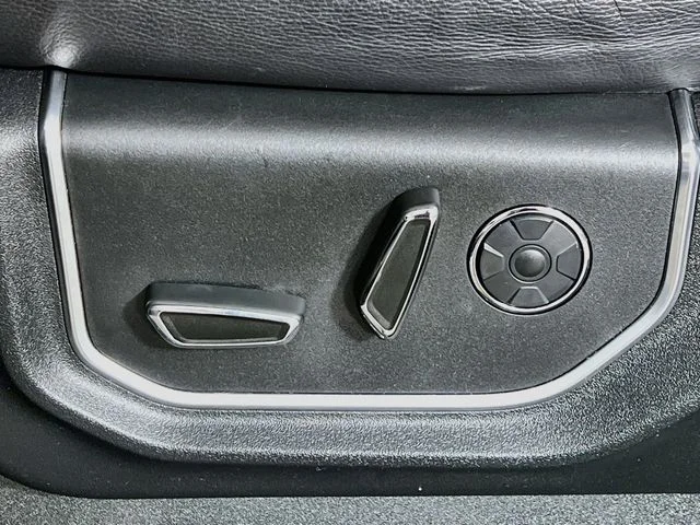 Used 2017 Blue Ford Limited image 11